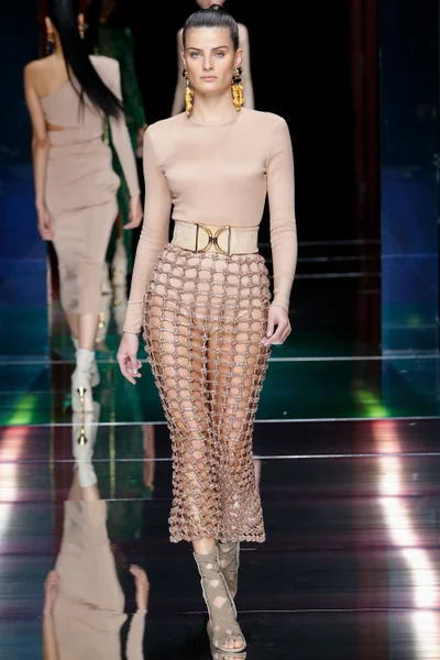 Look 39